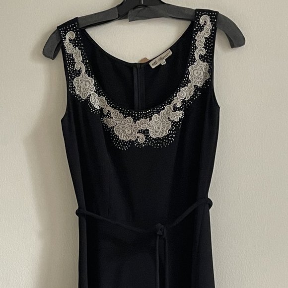 Blumarine Elegant Black Dress - Sleveeless